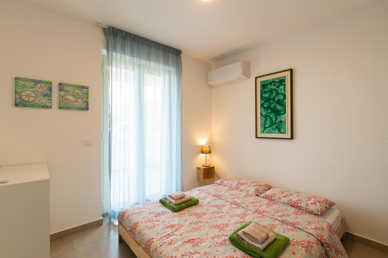 Residence Mersa Brolo Zewnętrze zdjęcie