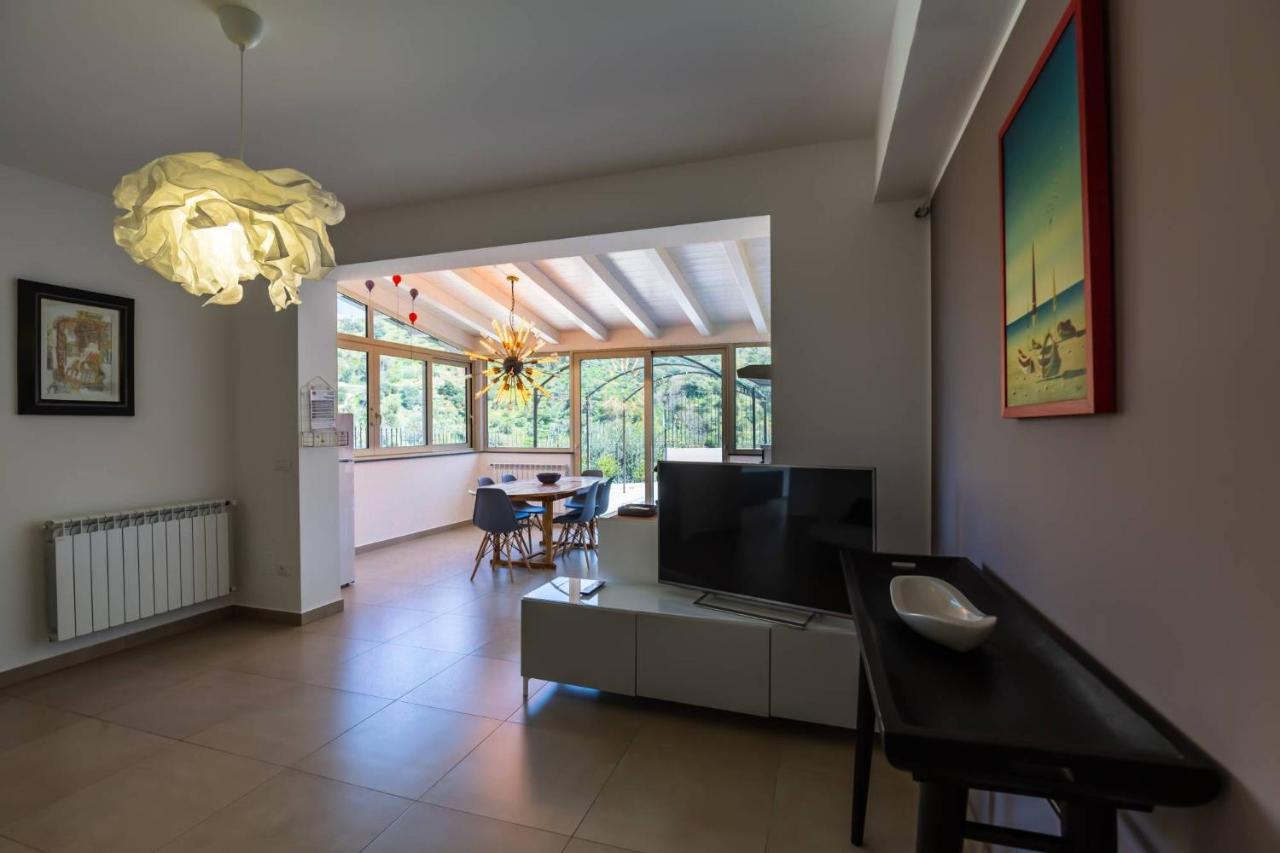 Residence Mersa Brolo Zewnętrze zdjęcie