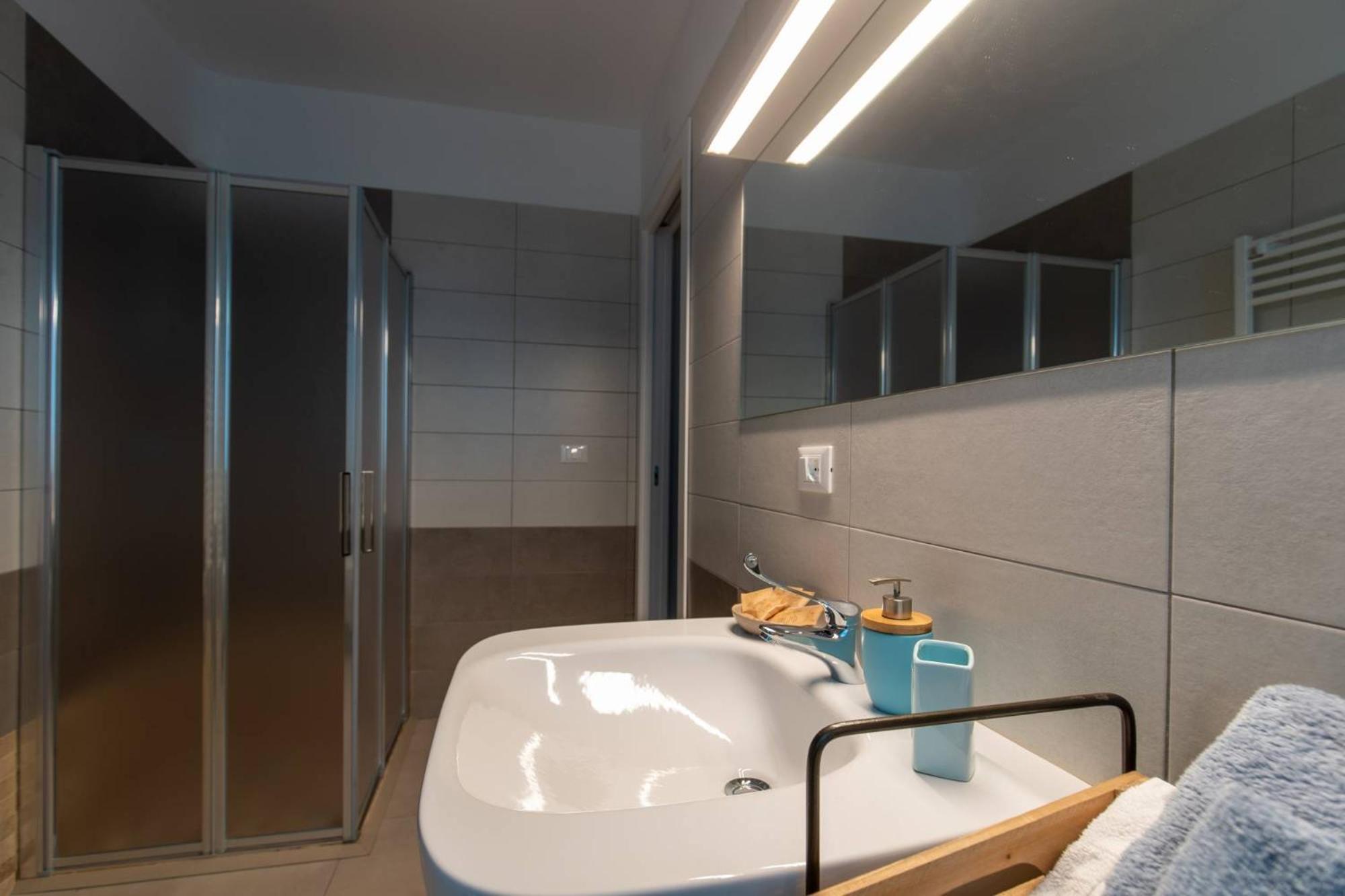 Residence Mersa Brolo Zewnętrze zdjęcie