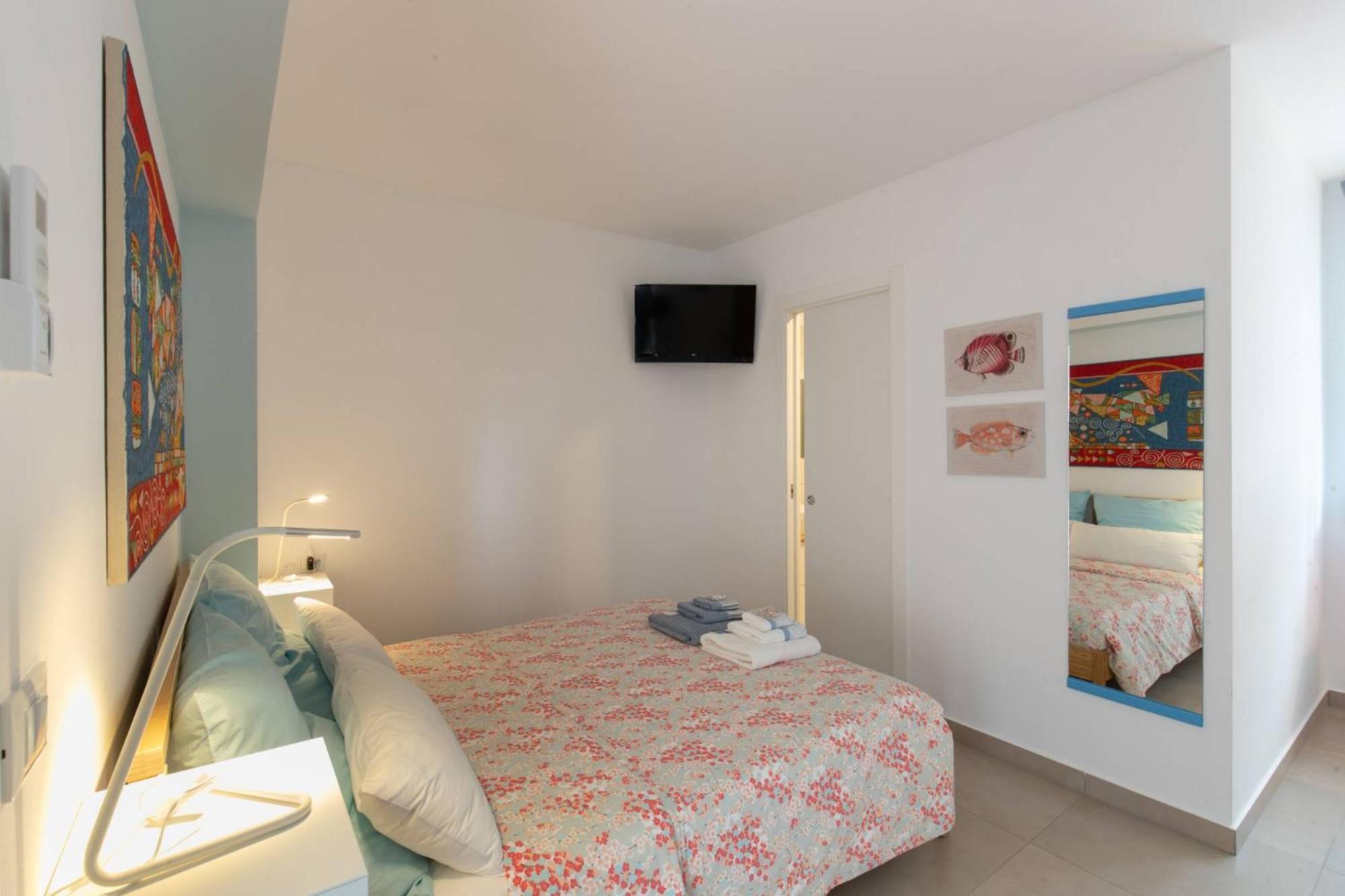 Residence Mersa Brolo Zewnętrze zdjęcie